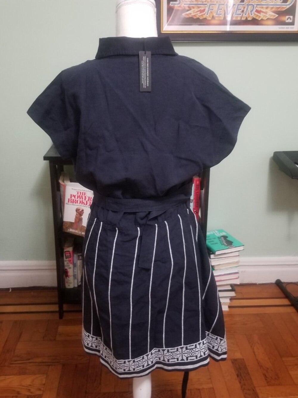 Banana Republic Size Small Navy Blue wrap dress NWT - Picture 2 of 4